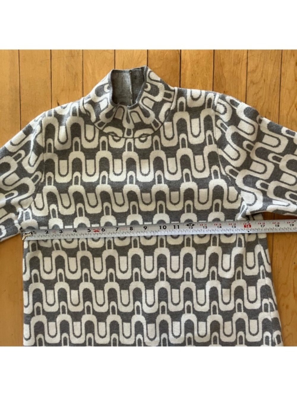 Maeve Annalise Gray Print Mockneck Mod Shift Dress size Medium - Picture 10 of 12